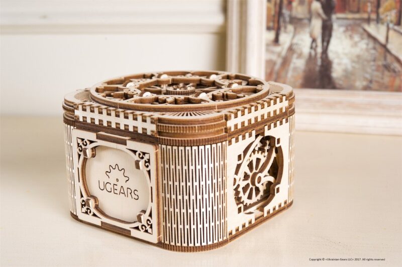 Ugears Treasure Box – Schatztruhe