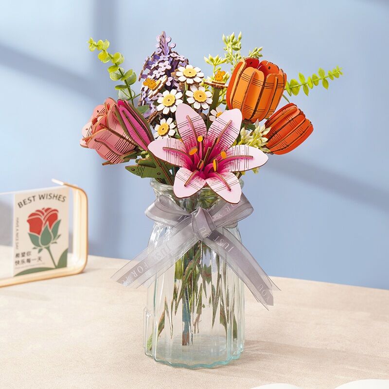Robotime Orange Tulip / Orangefarbene Tulpe