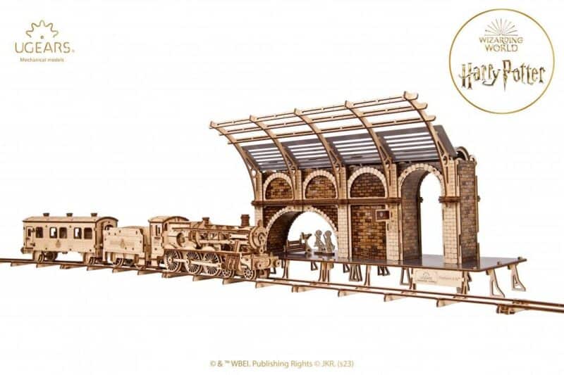 Zauberhaftes Modellbau-Set: Ugears™ Hogwarts Express & Bahnsteig 9 ¾