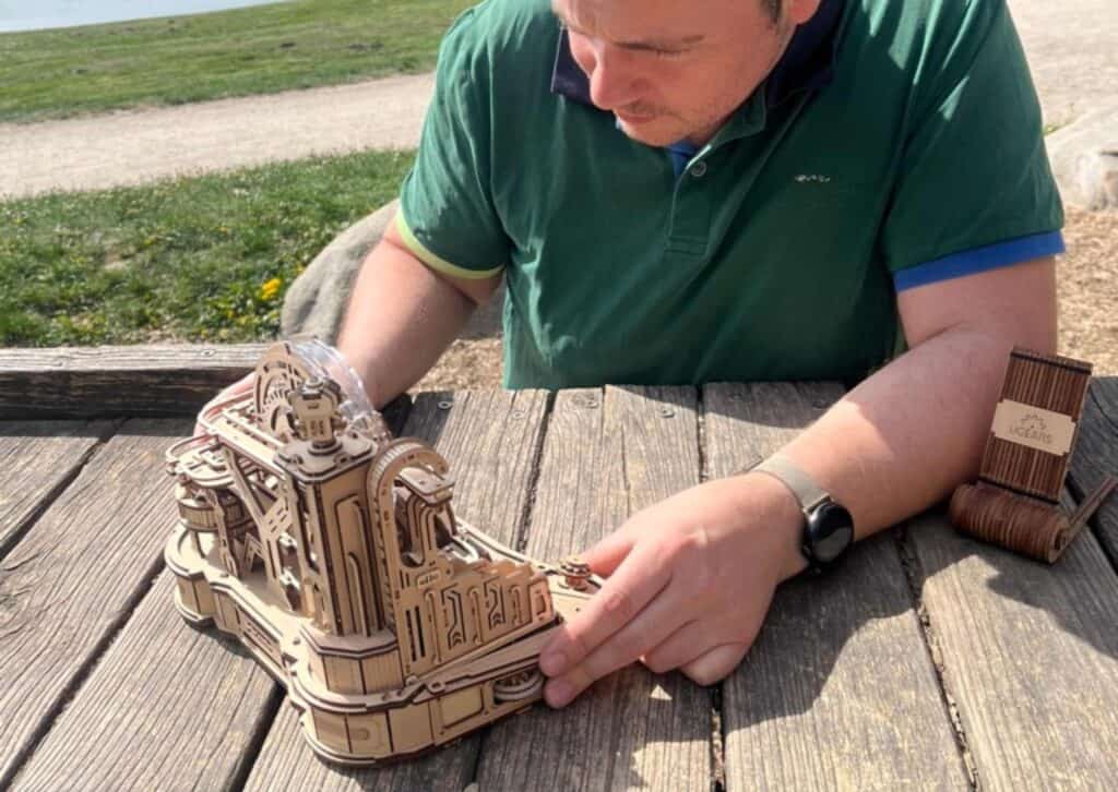 3D Holzuhr bauen – drinnen, draußen und irgendwo dazwischen