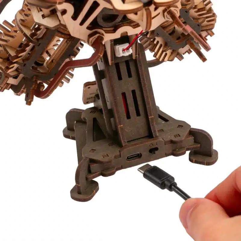 Ugears R-5 Flugzeugmotor